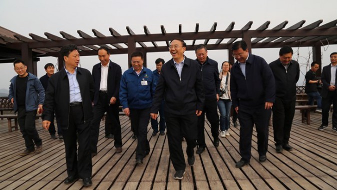 副省长李沛兴莅临agingames股份调研指导工作