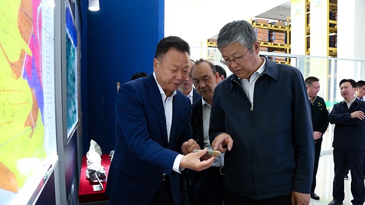 市委书记张柯兵调研agingames股份